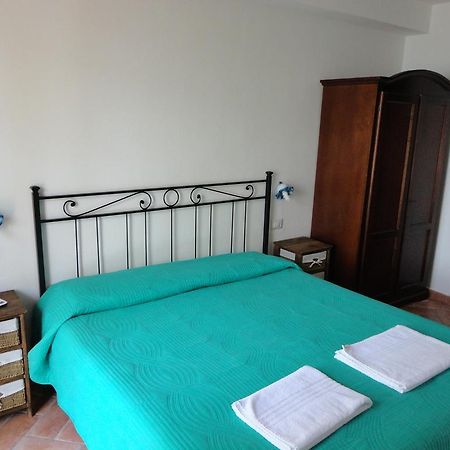 Bed&Breakfast Ichnos Cala Gonone Exterior foto