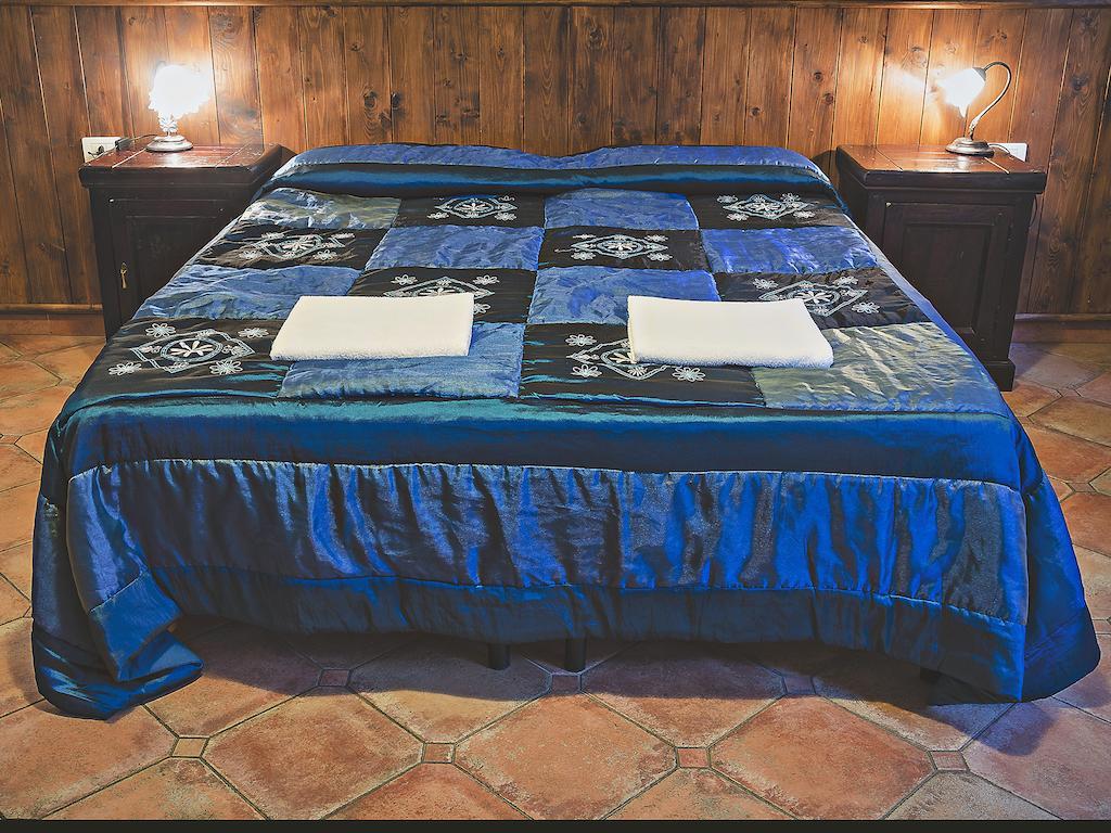 Bed&Breakfast Ichnos Cala Gonone Zimmer foto