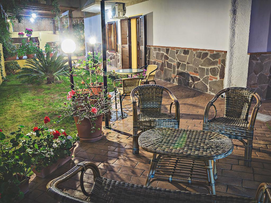 Bed&Breakfast Ichnos Cala Gonone Exterior foto