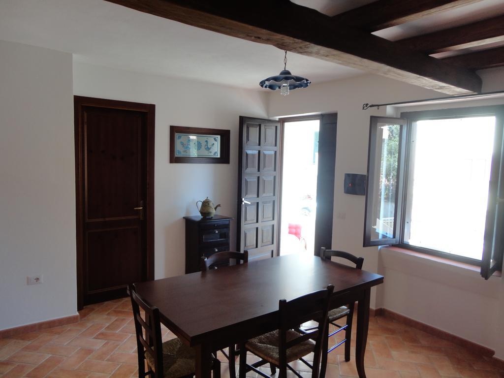 Bed&Breakfast Ichnos Cala Gonone Exterior foto