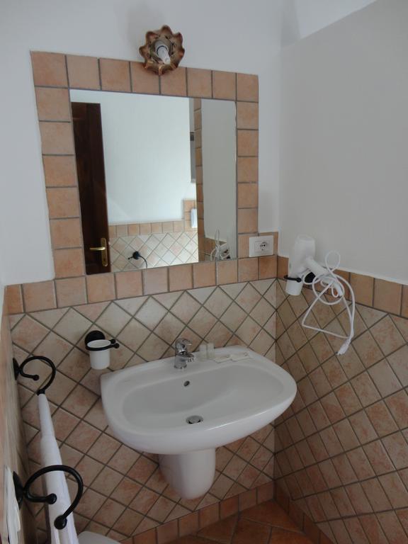 Bed&Breakfast Ichnos Cala Gonone Exterior foto