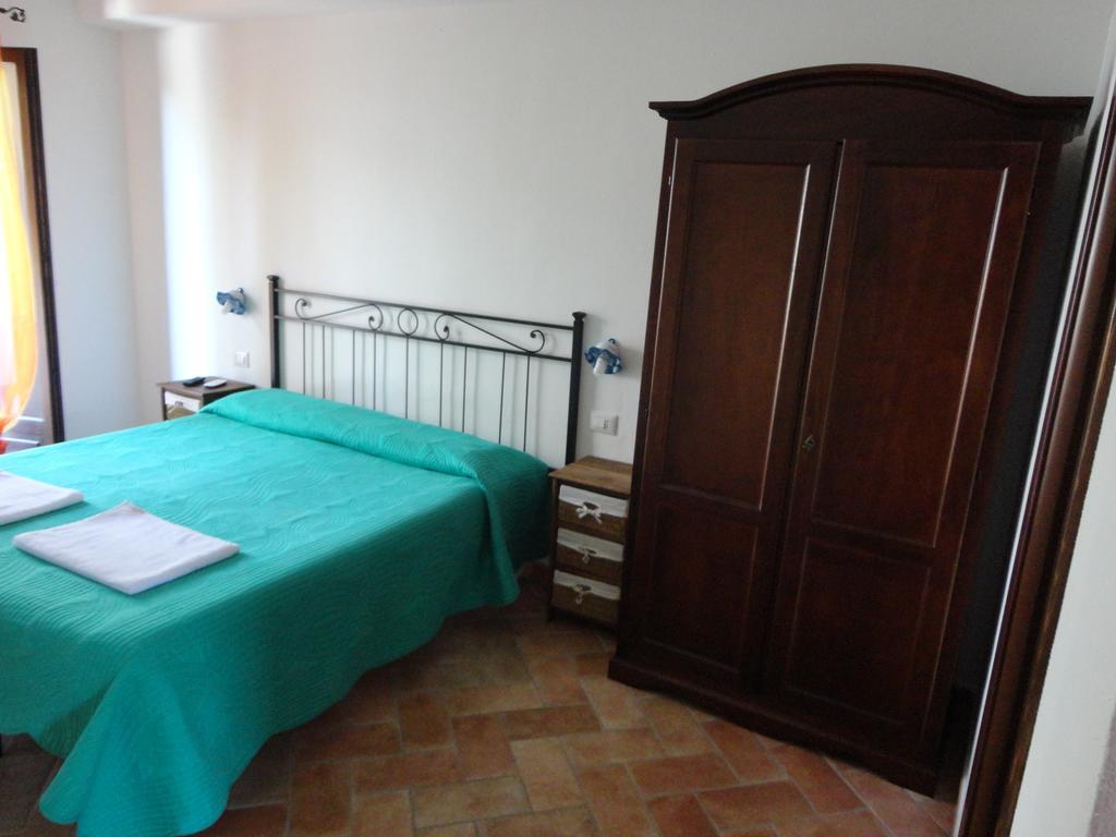 Bed&Breakfast Ichnos Cala Gonone Exterior foto