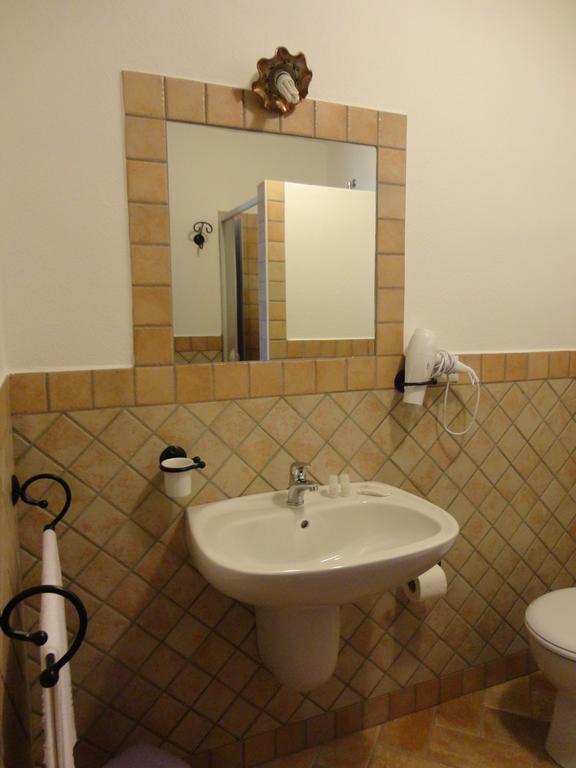 Bed&Breakfast Ichnos Cala Gonone Exterior foto