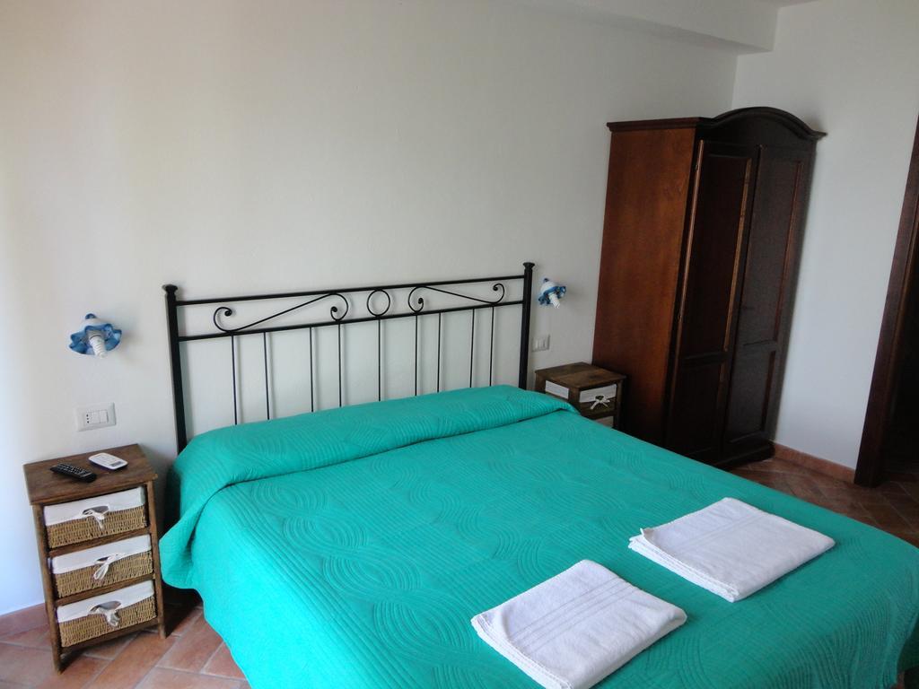 Bed&Breakfast Ichnos Cala Gonone Exterior foto